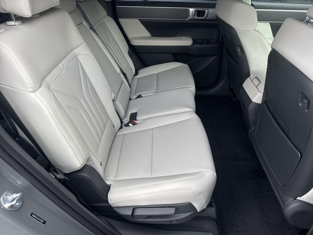 New 2026 Gray Hyundai SEL FWD image 15