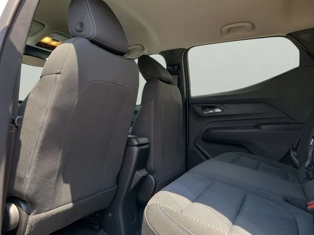 New 2027 Summit White Chevrolet LT image 10
