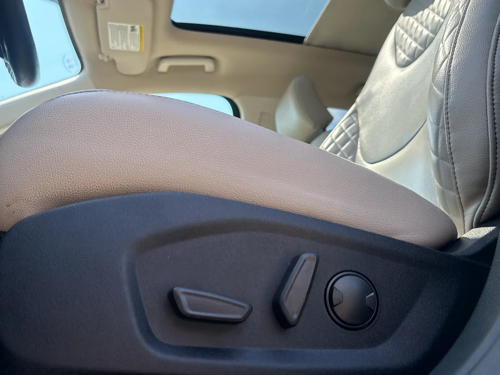 Used 2024 Stone Blue Metallic Ford Titanium image 11