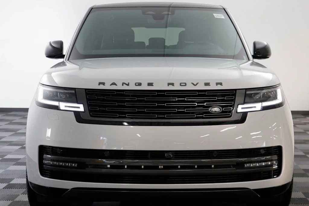 New 2026 Silver Land Rover SE image 26