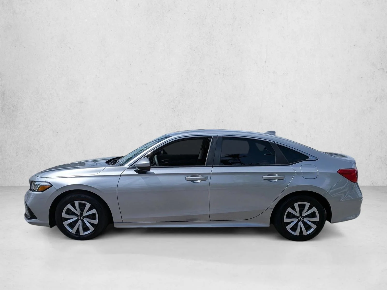 Used 2024 Lunar Silver Metallic Honda LX image 8