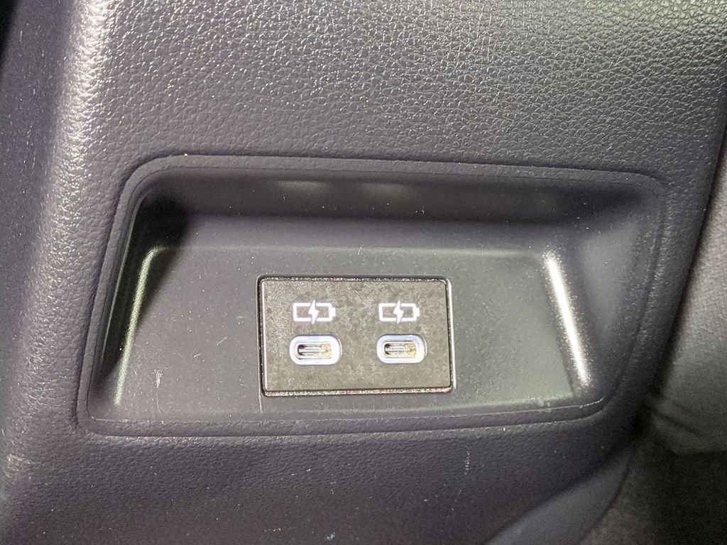Used 2024  Toyota LE image 15