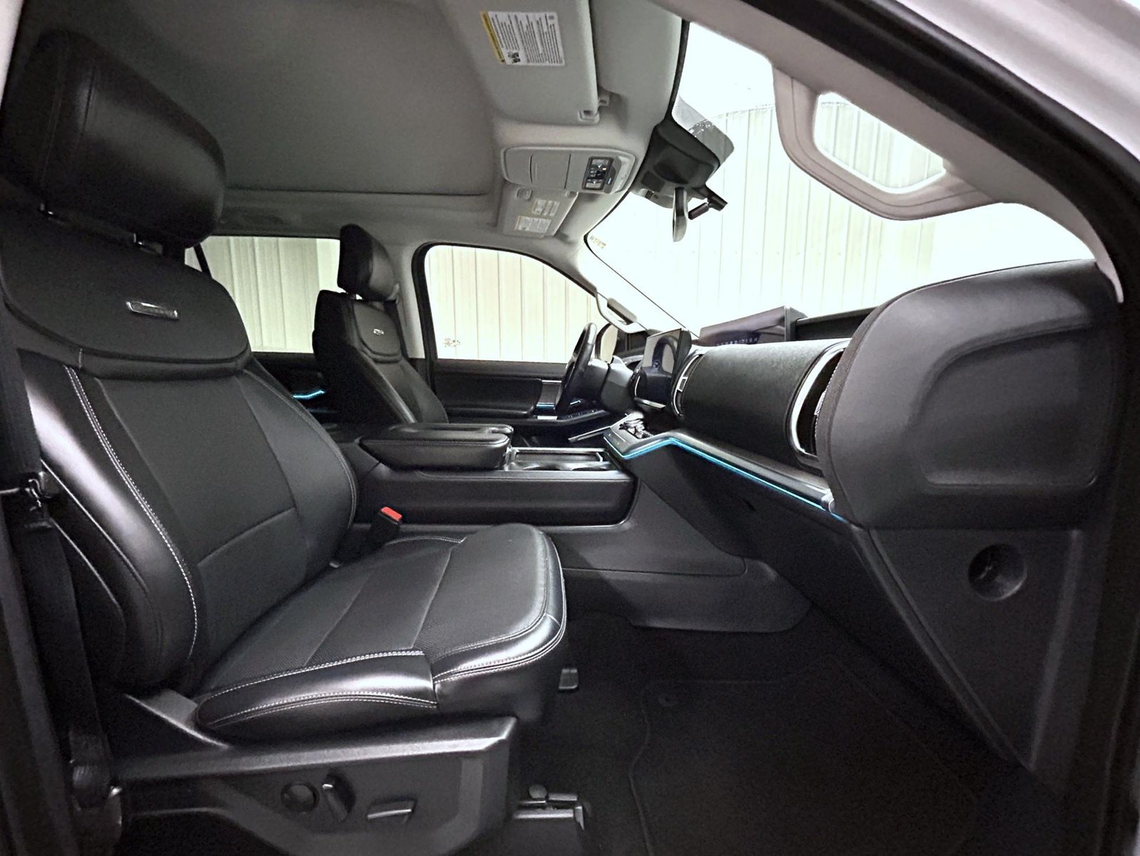 Used 2025 White Ford Platinum image 18