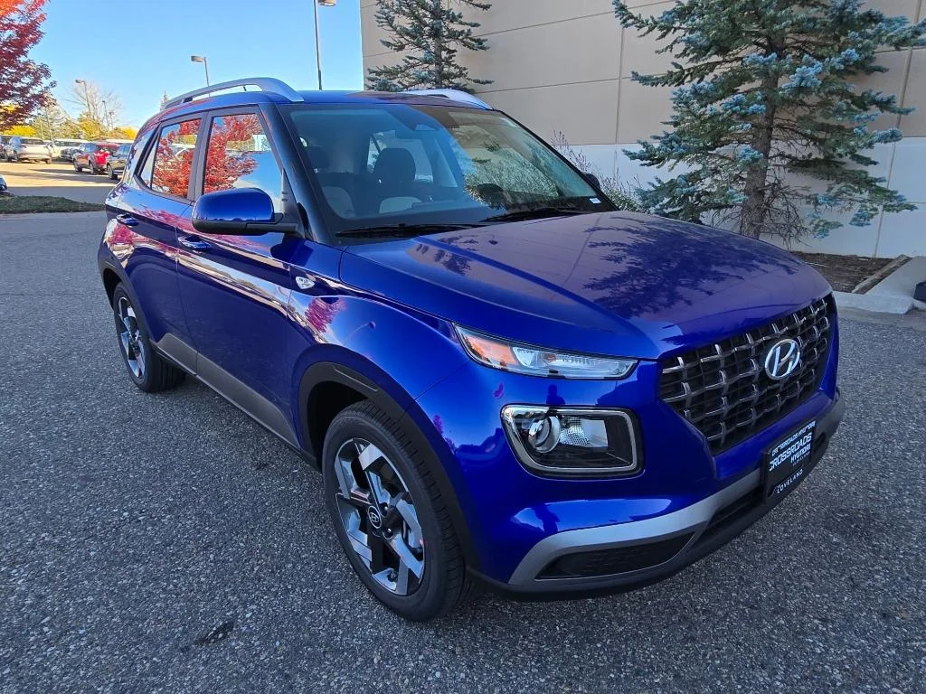 2025 Hyundai Venue SEL - Photo 7