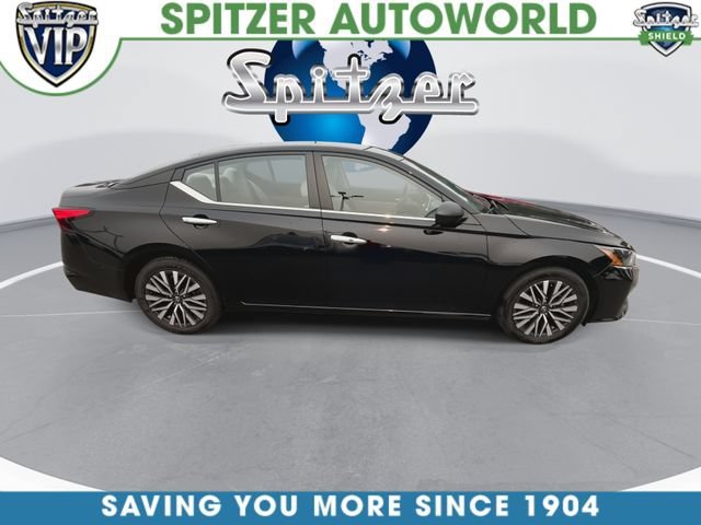 Used 2024  Nissan 2.5 SV image 9