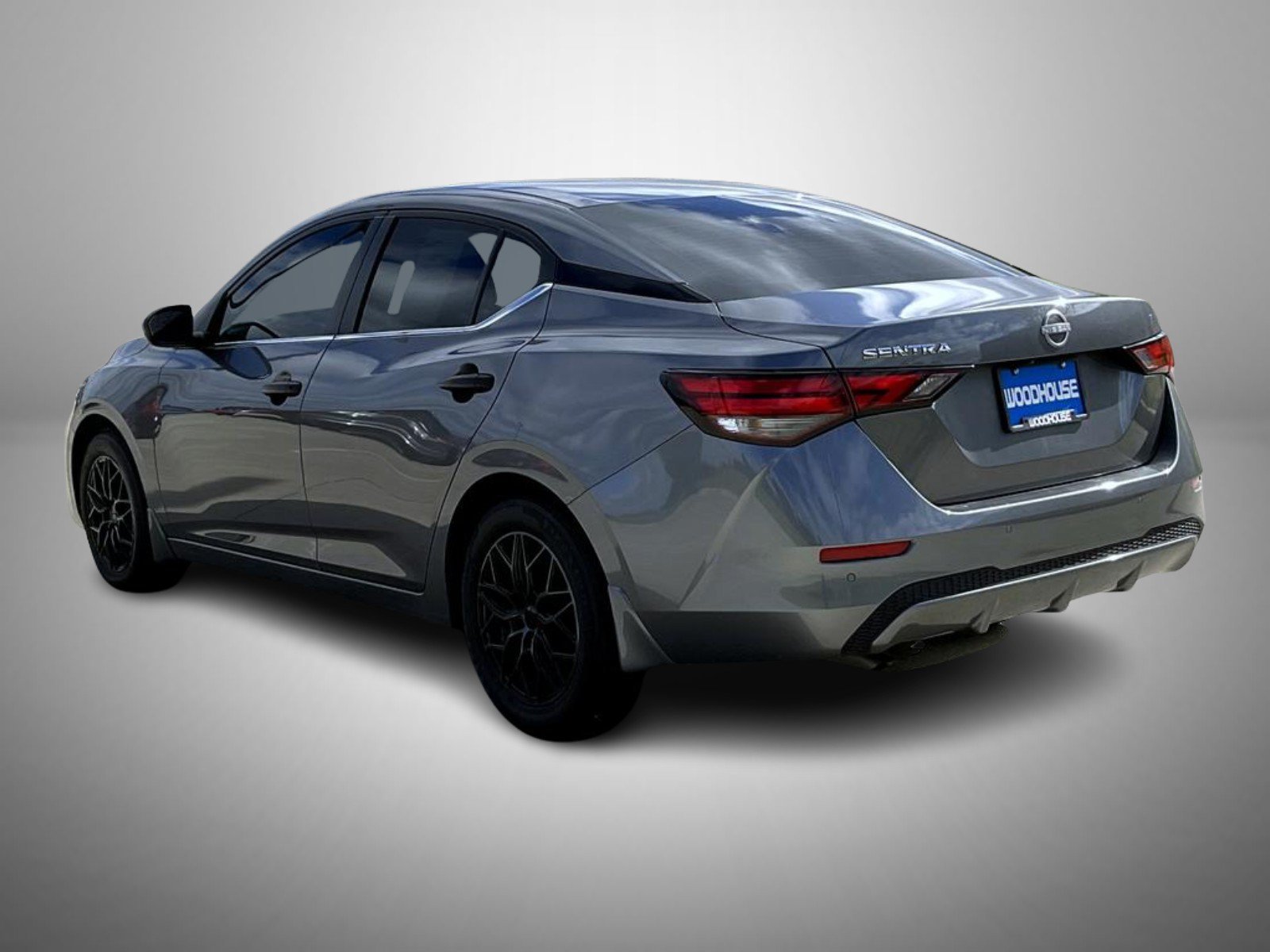 Used 2025 Gray Nissan S image 9