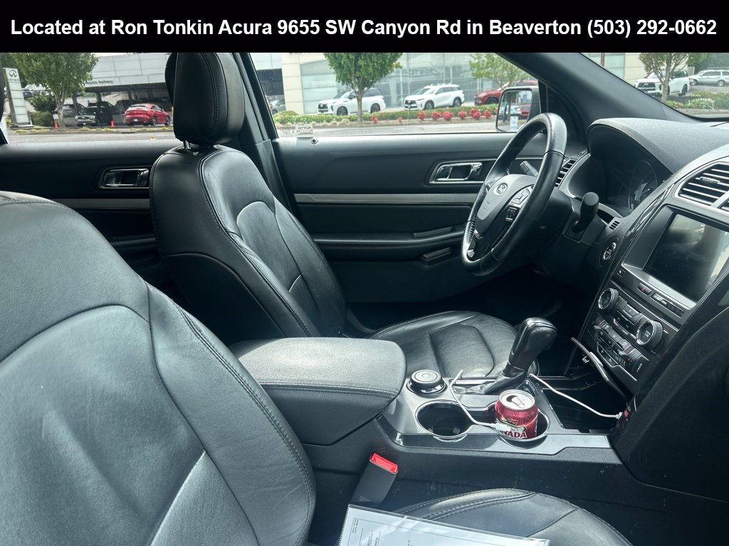 Used 2018 Shadow Black Ford XLT image 11