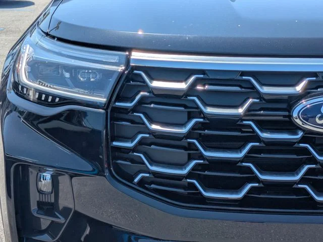 New 2026 Agate Black Metallic Ford Platinum™ image 10