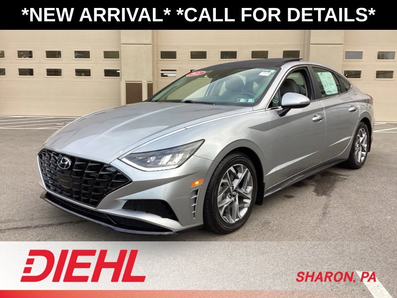 Used 2021 Silver Hyundai SEL image 4