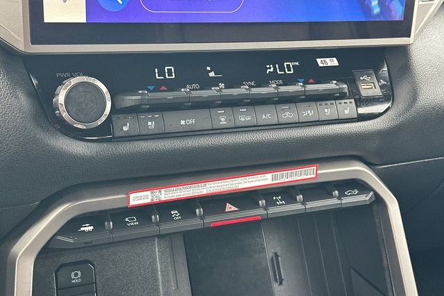 2025 Toyota Tundra Limited - Photo 20