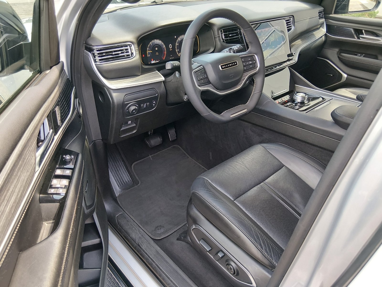 Certified Used 2024 Silver Zynith Jeep Series II image 9