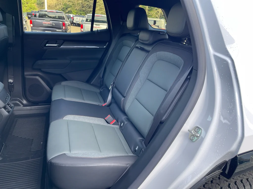 2026 GMC Terrain AT4 - Photo 27