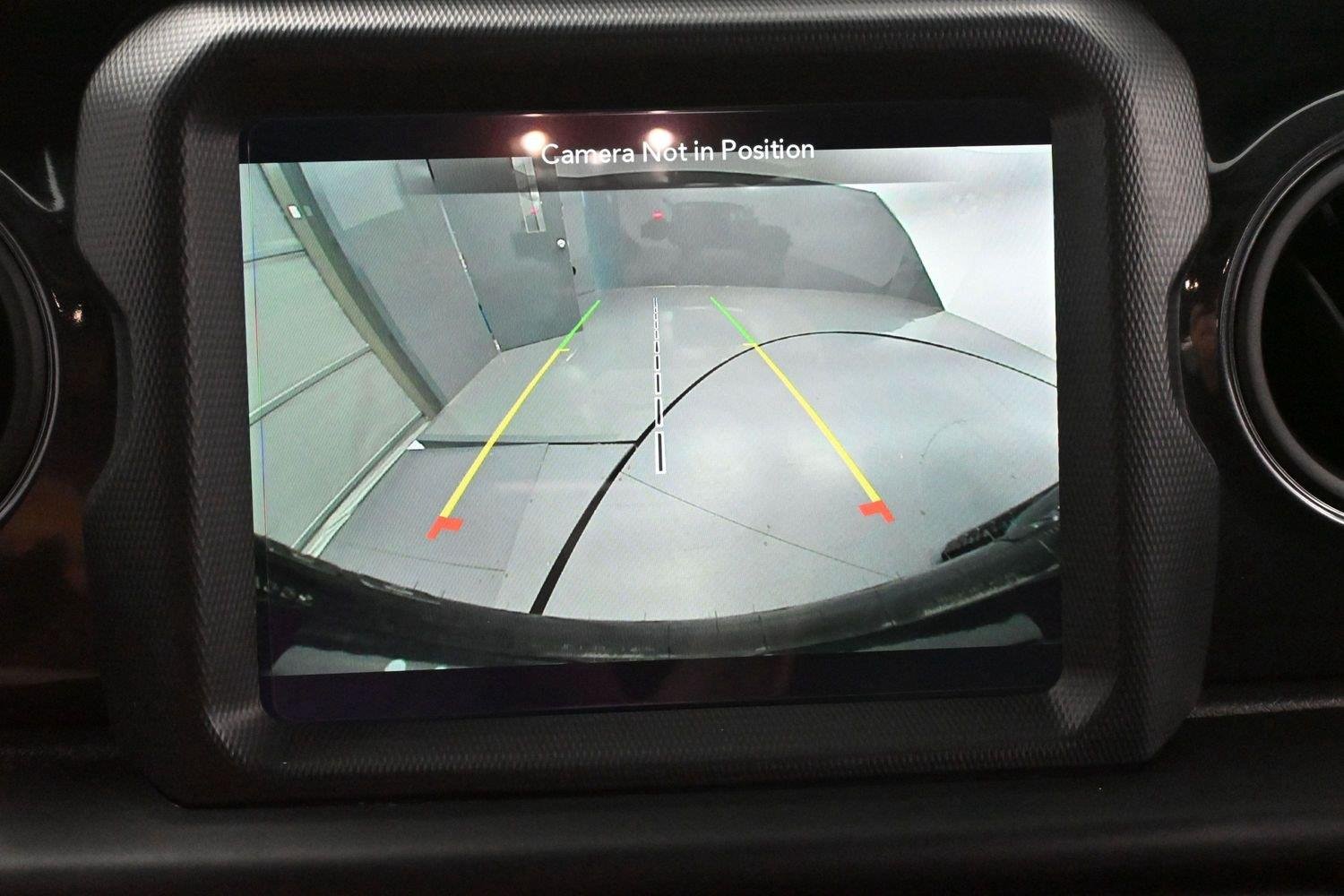 Used 2022 Granite Crystal Metallic Clearcoat Jeep Unlimited Sport Altitude image 21