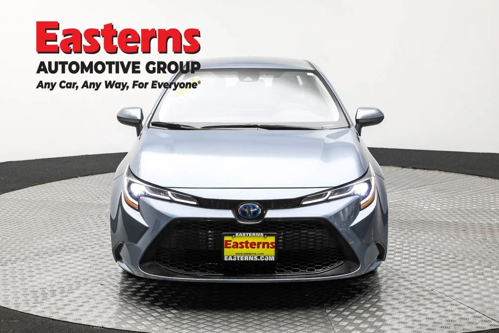 Used 2020 Gray Toyota LE image 2
