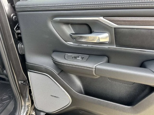 New 2027 Granite Crystal Metallic Clear-Coat Exterior Paint RAM Laramie image 33