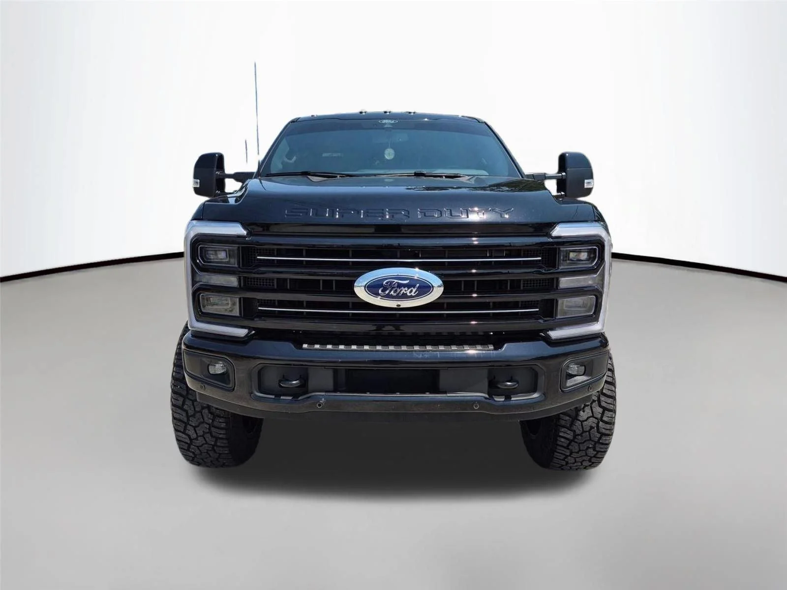 Used 2026  Ford Platinum image 2