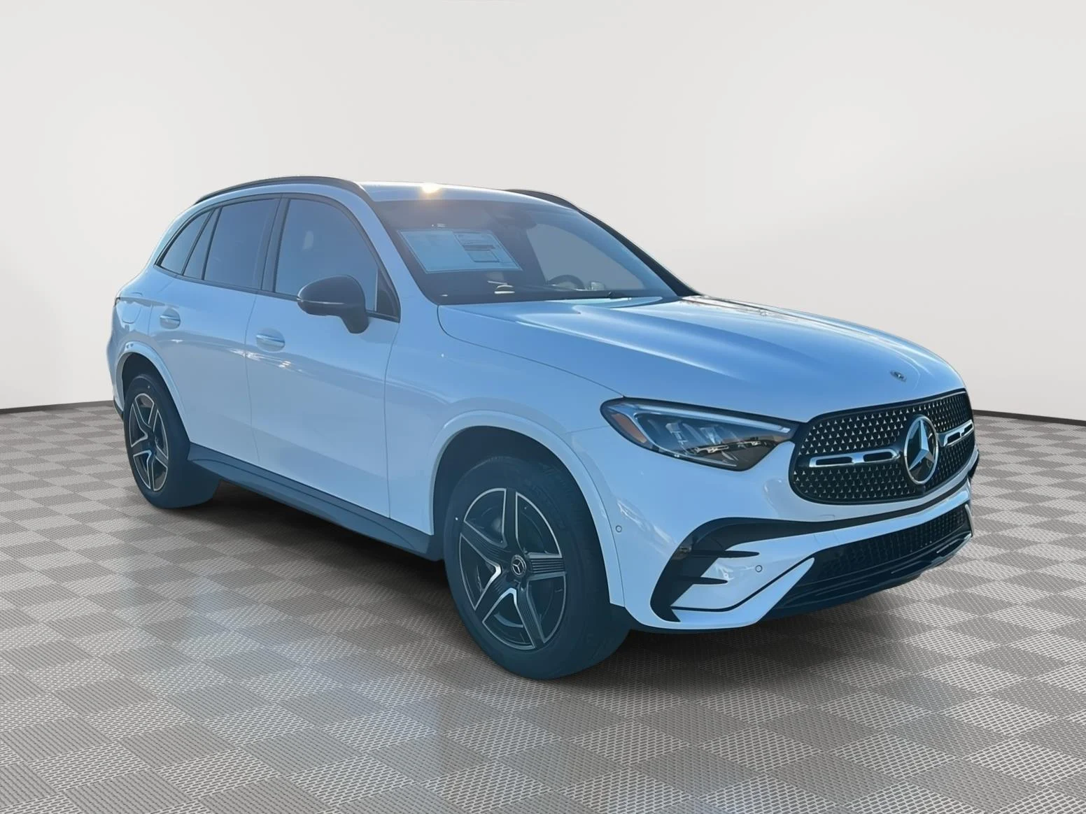 New 2026 WHITE Mercedes-Benz GLC 300 image 1