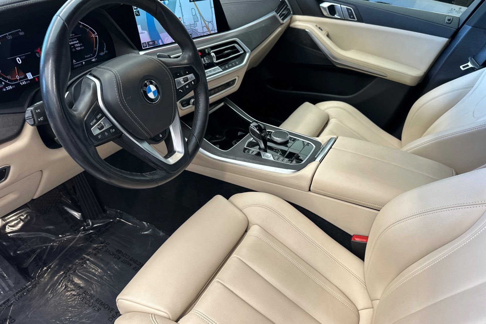 Used 2022 Gray BMW xDrive40i image 10