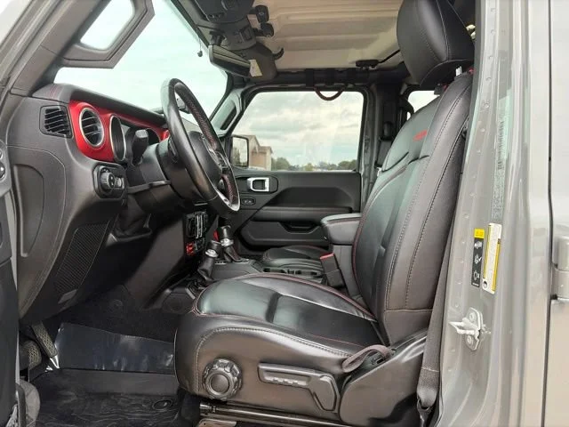 Used 2020  Jeep Rubicon image 12