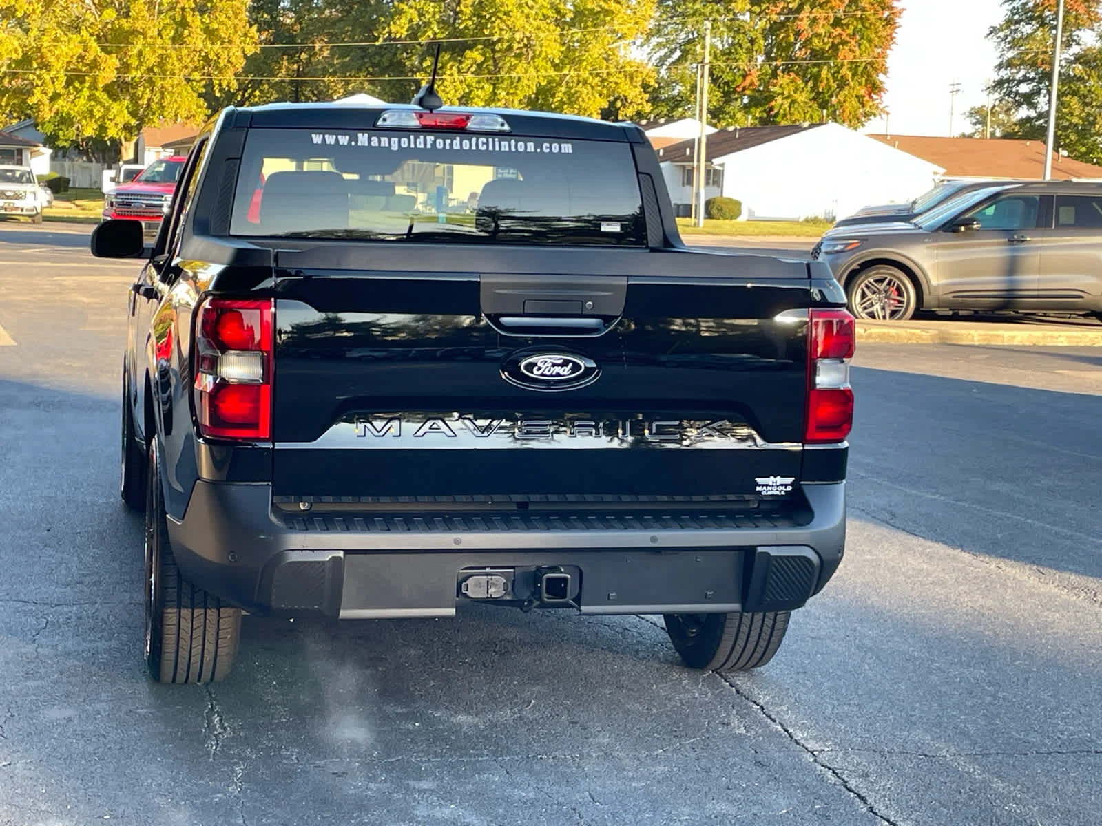 New 2025 Shadow Black Ford XLT image 3