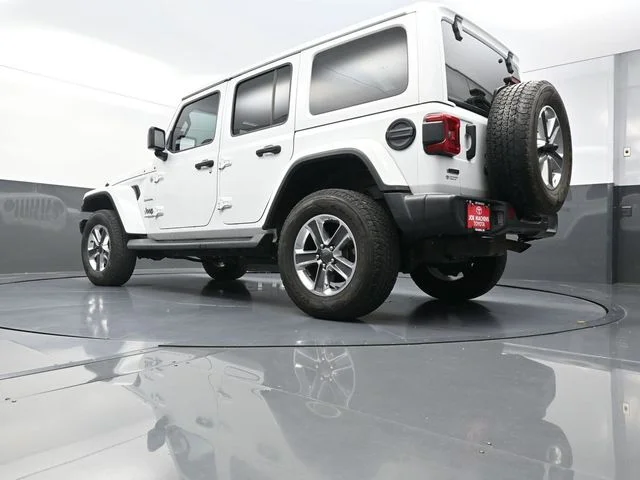 Used 2021 White Jeep Unlimited Sahara image 34
