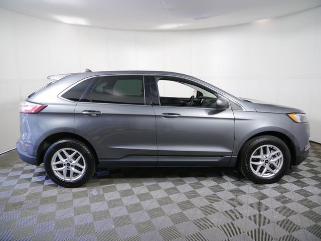 Certified Used 2024 Gray Ford SEL image 9