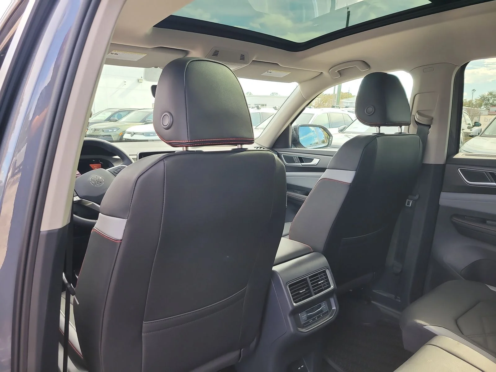 New 2026 Pure Gray Volkswagen 2.0T Peak Edition image 13