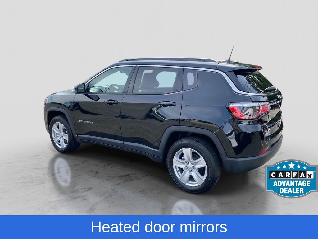 Used 2022 Black Jeep Latitude image 3