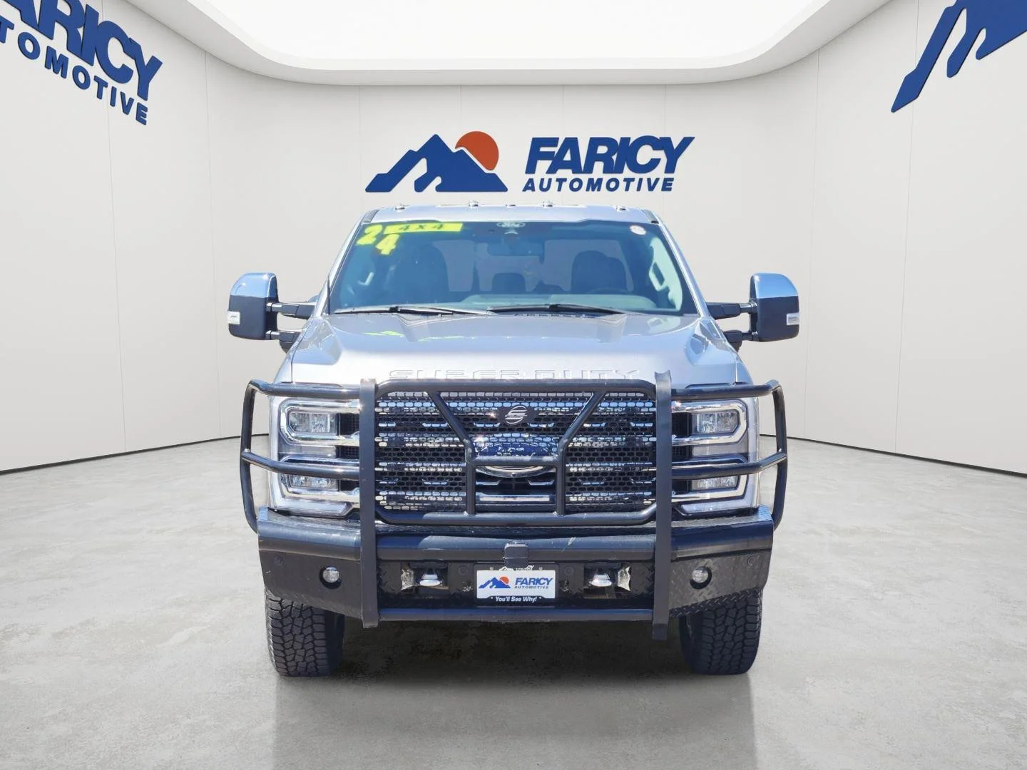 Used 2024 Iconic Silver Ford LARIAT image 2