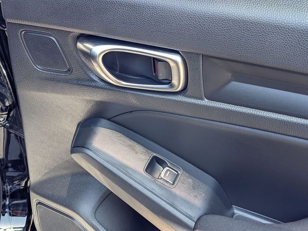 Used 2024  Honda Sport image 20