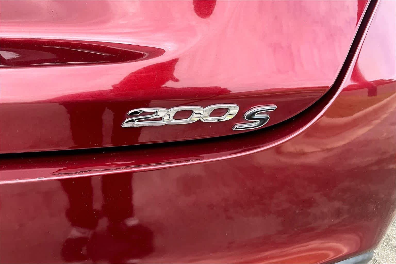 Used 2015 Velvet Red Pearlcoat Chrysler S image 10
