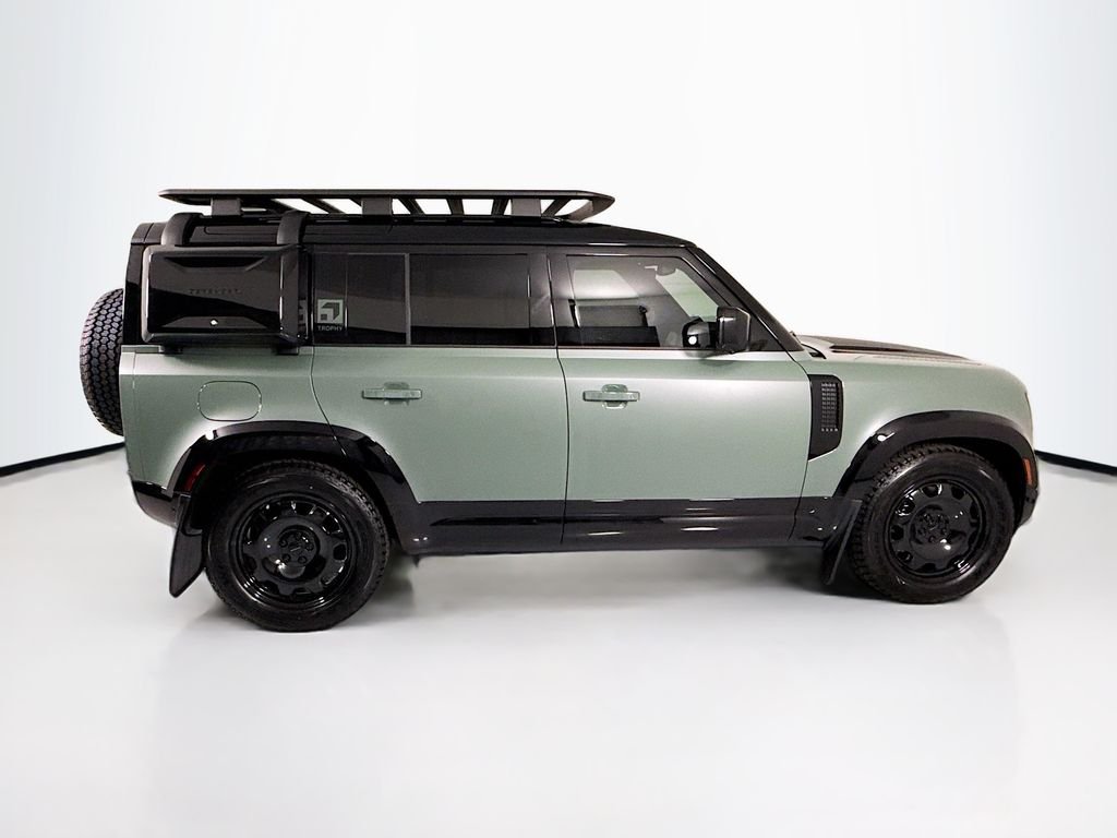 New 2026 Keswick Green Land Rover Trophy Edition Deep Sandglow image 4