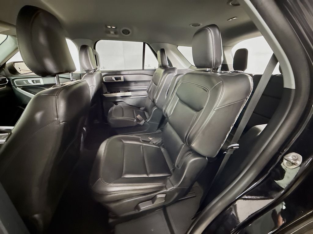Used 2024 Agate Black Metallic Ford XLT image 25