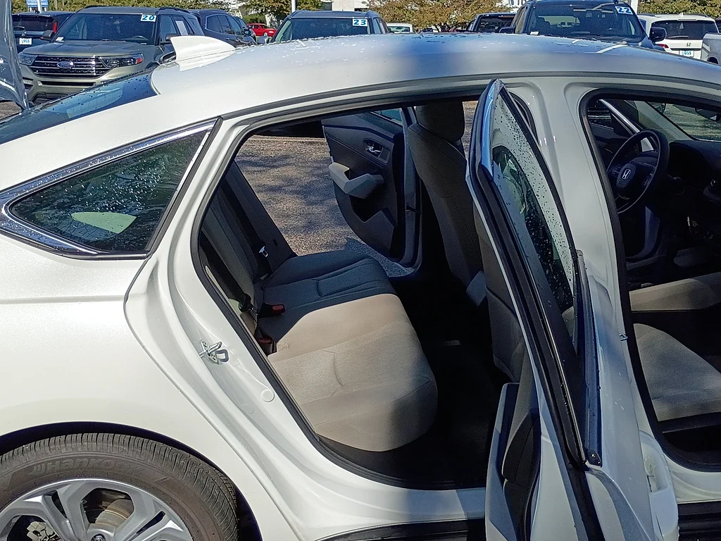 Certified Used 2024 WHITE Honda LX image 14