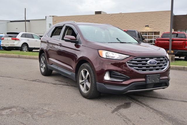 Used 2020 Red Ford SEL image 5