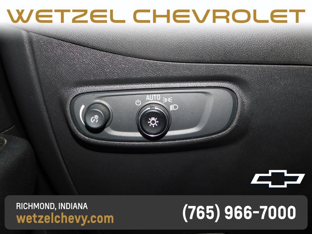 2023 Chevrolet Equinox LT - Photo 27