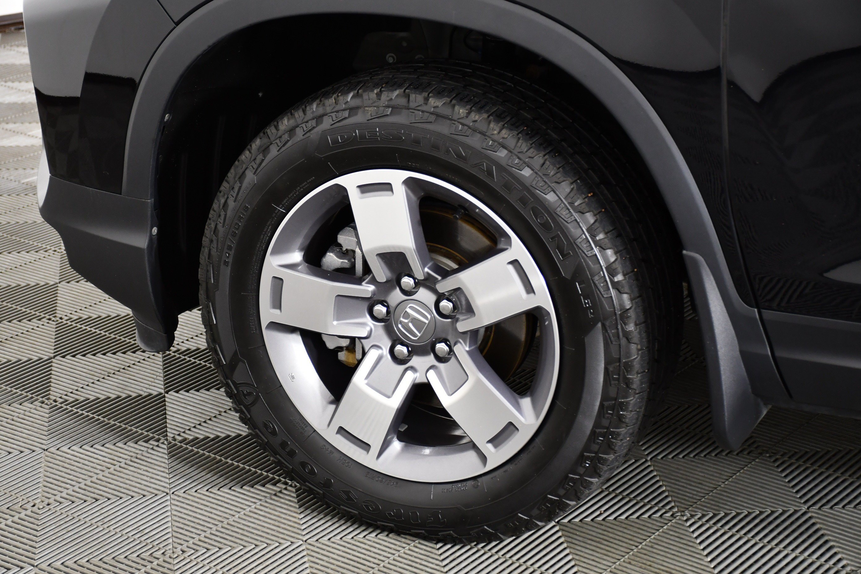 Certified Used 2024 Crystal Black Pearl Honda RTL image 50