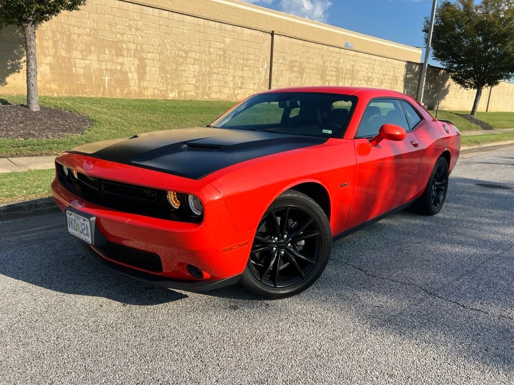 Used 2016 Orange Dodge R/T image 2