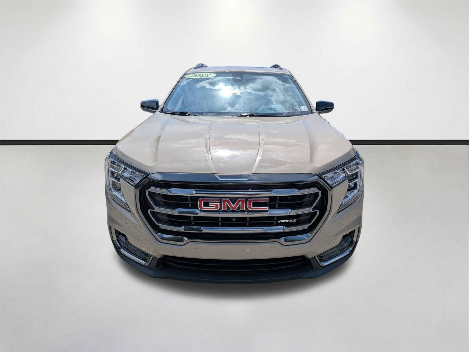 Used 2022 Desert Sand Metallic GMC AT4 image 9