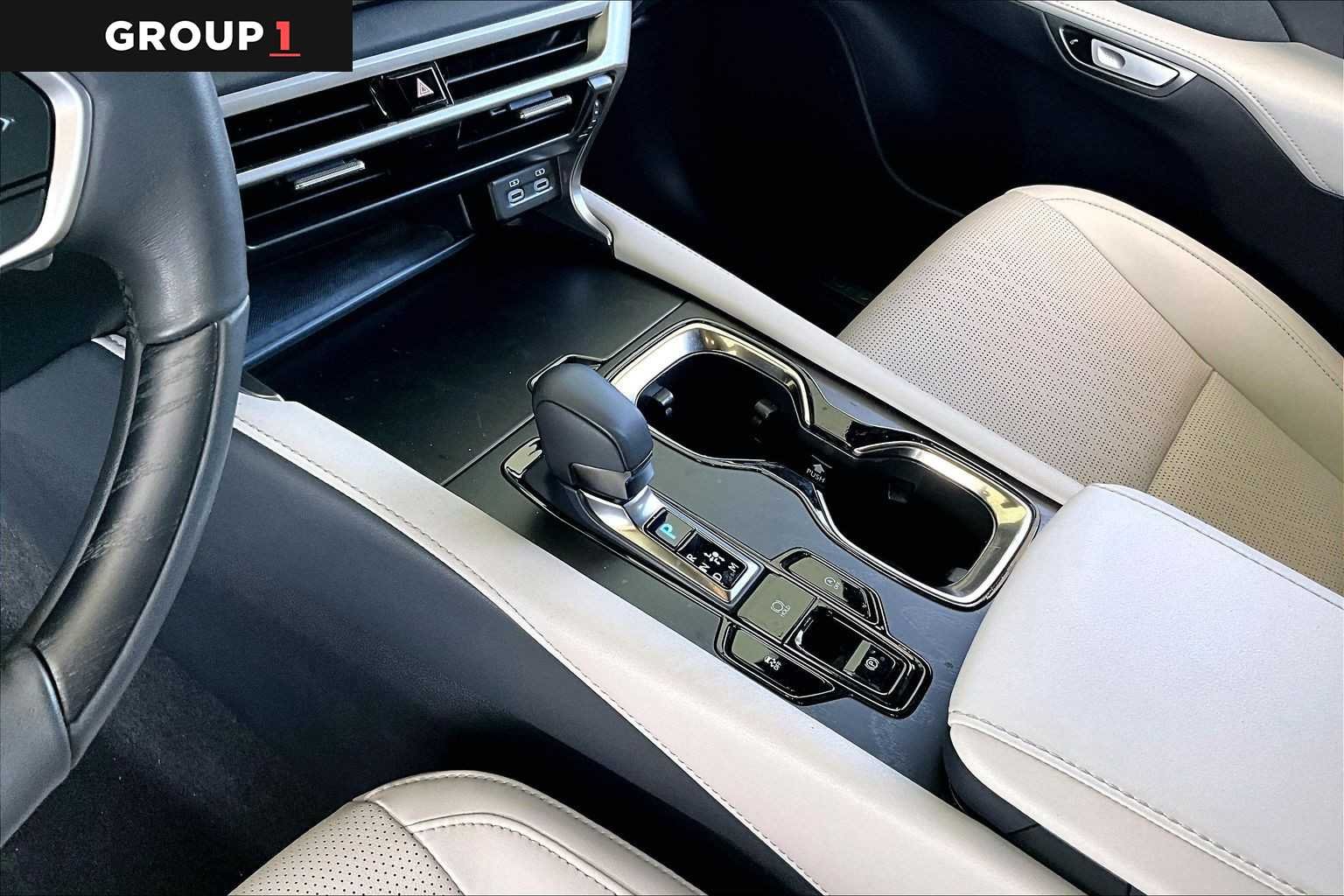 Used 2024 Eminent White Pearl Lexus Premium Plus image 14