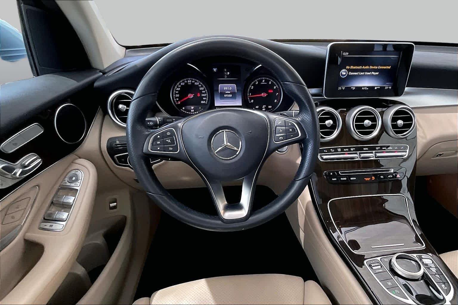 Used 2017 Diamond Silver Metallic Mercedes-Benz GLC 300 image 6