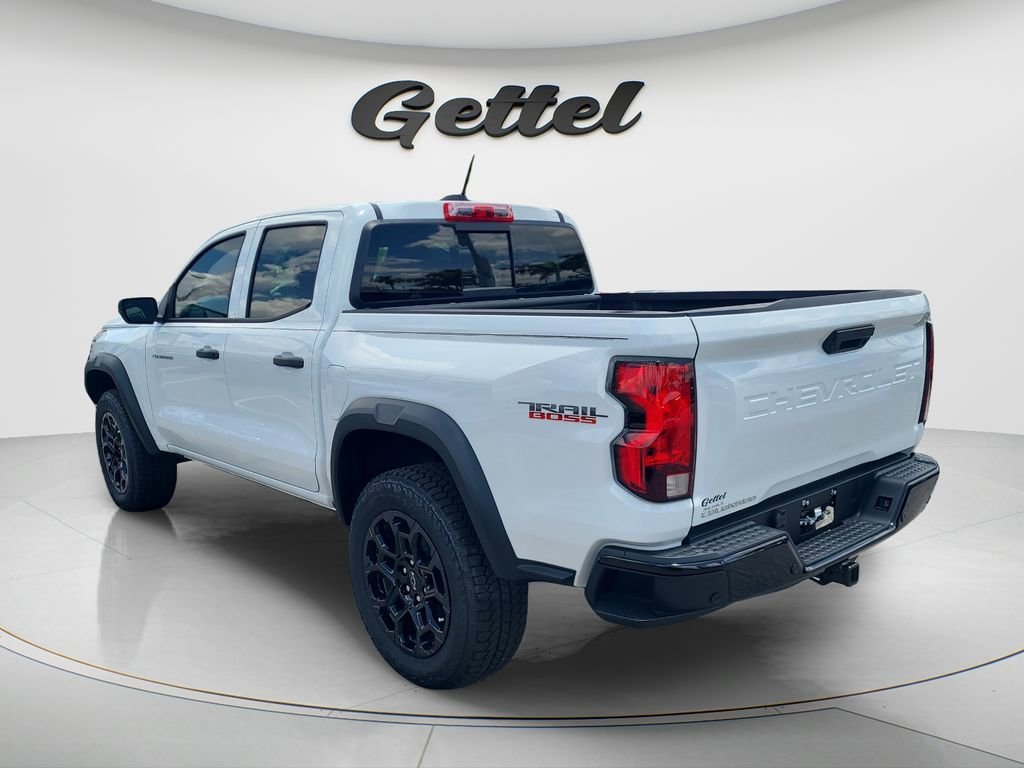 New 2026 Summit White Chevrolet Trail Boss image 7