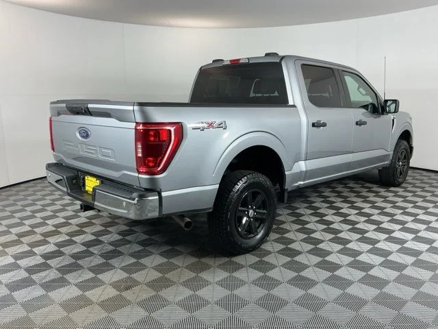 Used 2023  Ford XLT image 4