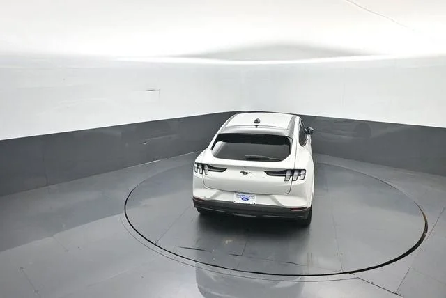 New 2026 Star White Metallic Tri-coat Ford Premium image 30