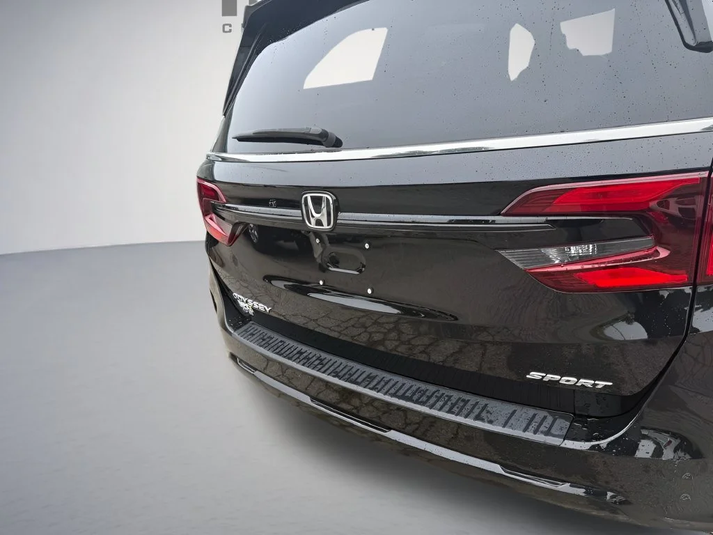 Used 2025 Black Honda Sport-L image 37
