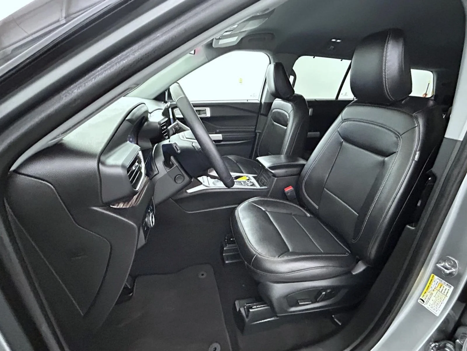 Used 2024 Silver Ford Limited image 10