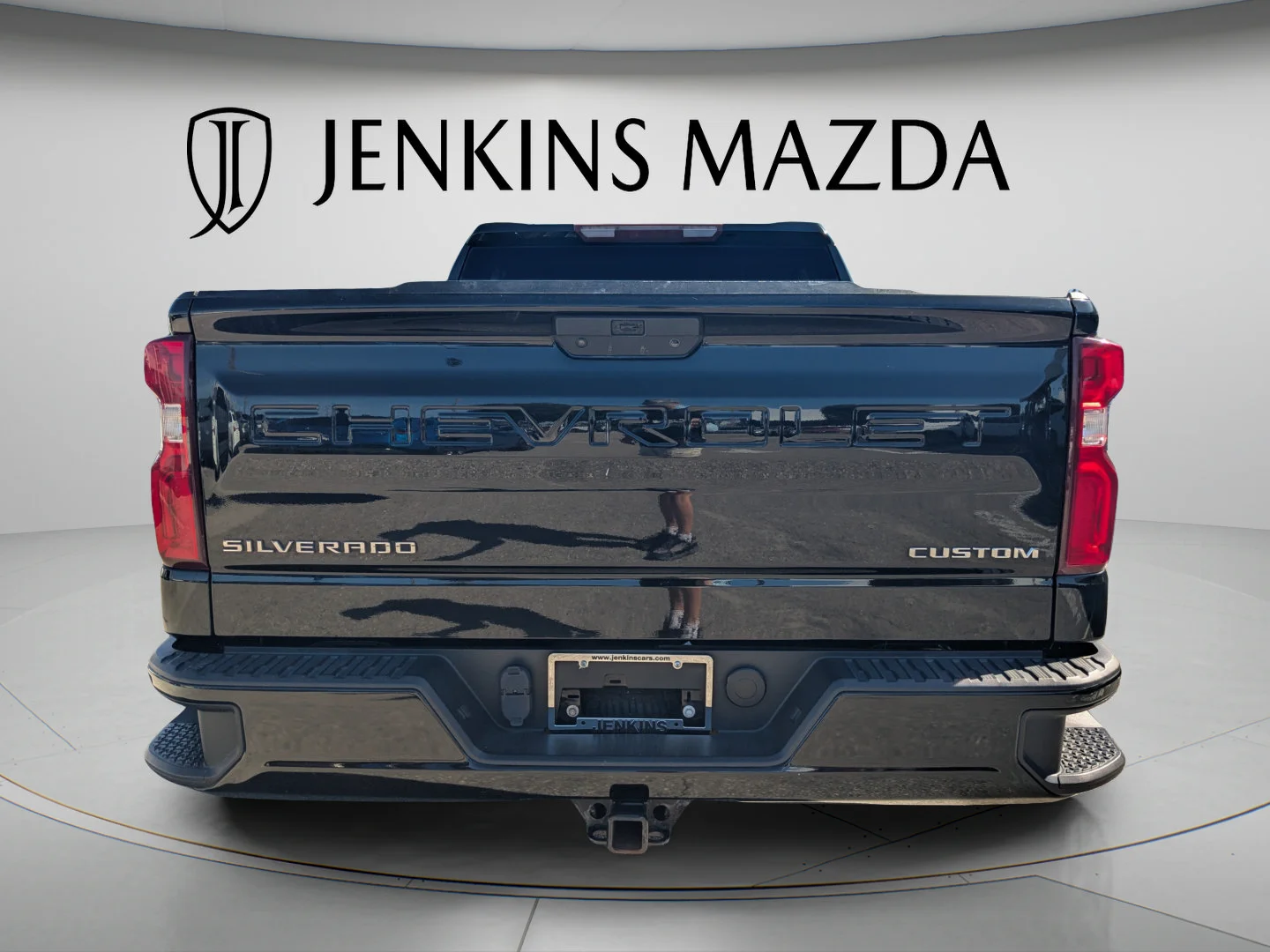 Used 2021 Black Chevrolet Custom image 7