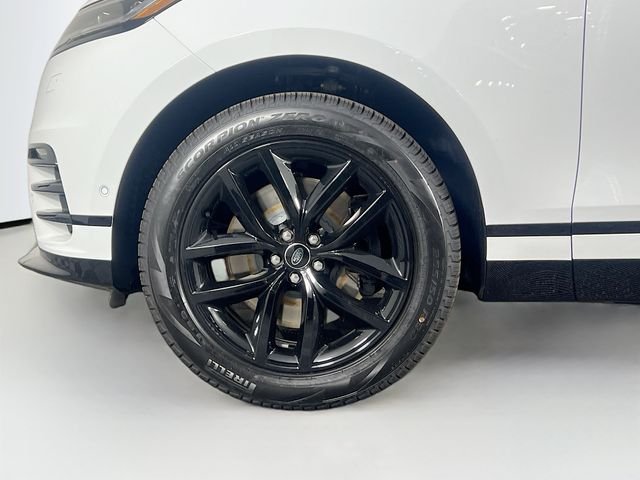 Certified Used 2026 Fuji White Land Rover Dynamic SE image 10