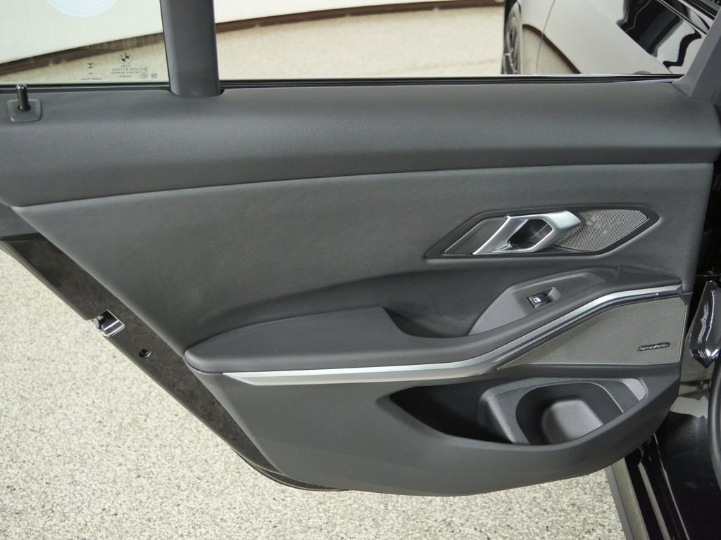 New 2026 Black Sapphire Metallic BMW 330i xDrive image 29