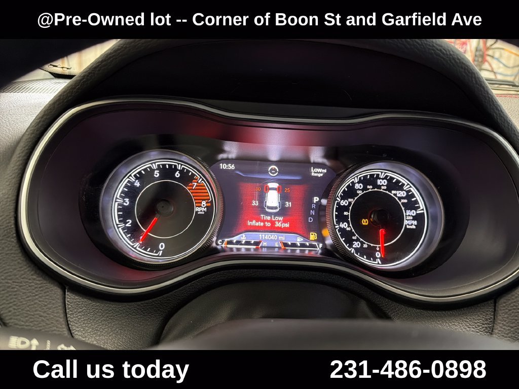 Used 2019 Beige Jeep Trailhawk image 23